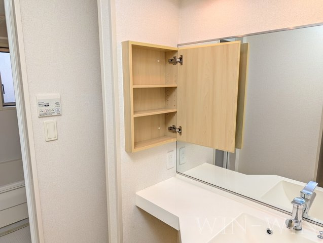 ロイヤル ウエスト Aの洗面所|イメージ（同施工会社同一モデルの写真です）