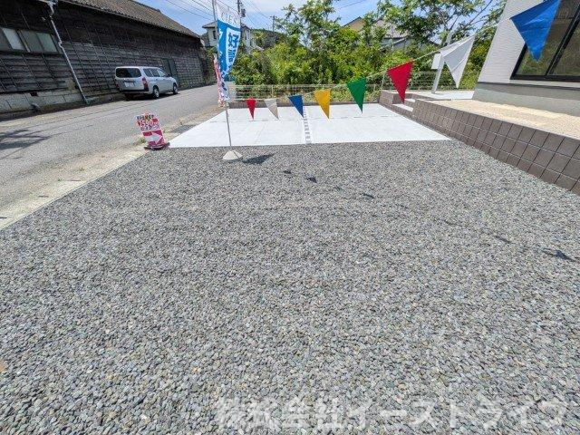 【新築戸建】　いわき市平沼ノ内第7　長期優良住宅　全1棟の駐車場|カースペースです。4台駐車可能（車種による）