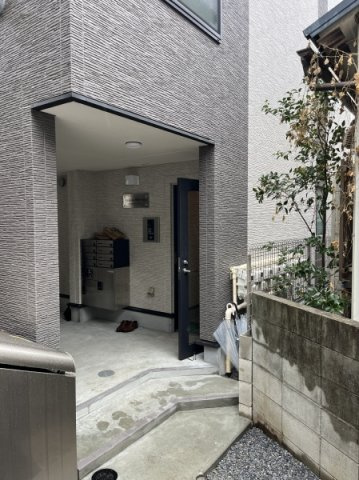 Reberty阿佐ヶ谷（リバティ阿佐ヶ谷）のエントランス