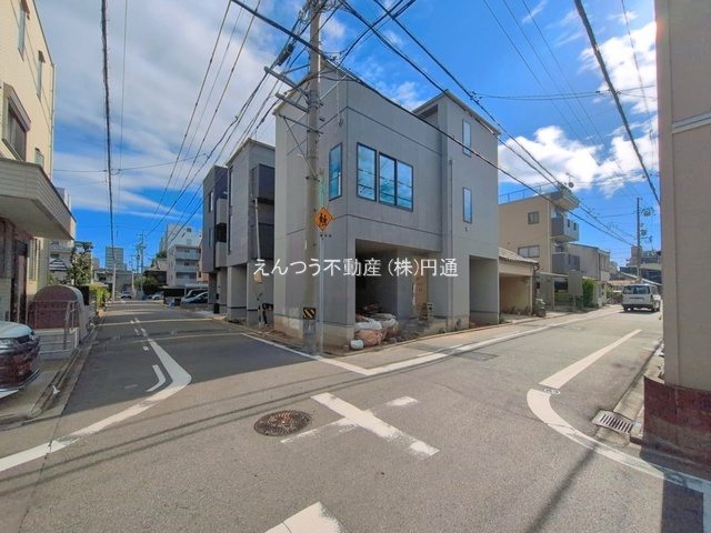 メルディア東水切町215の前面道路含む現地写真