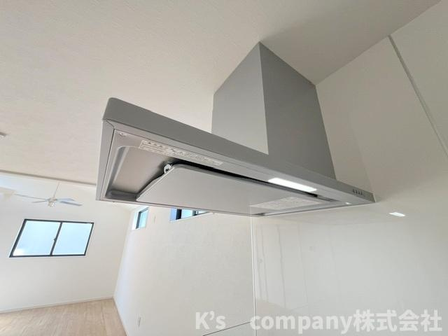 ◎茅ヶ崎市香川1丁目　新築戸建　1号棟◎のキッチン|お手入れのしやすいスリムタイプのレンジフード☆