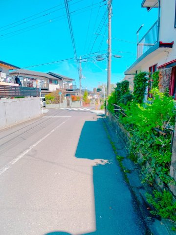 【前面道路含む現地写真】 | 〇●秦野市鶴巻南2丁目 売地●〇 | 北側道路部分