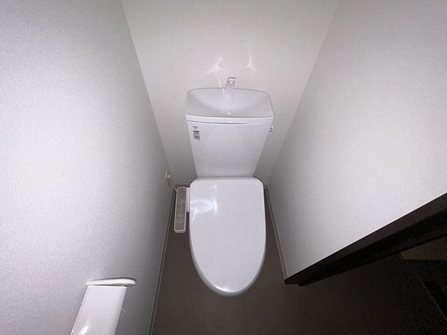 ジーメゾン松戸中和倉のトイレ
