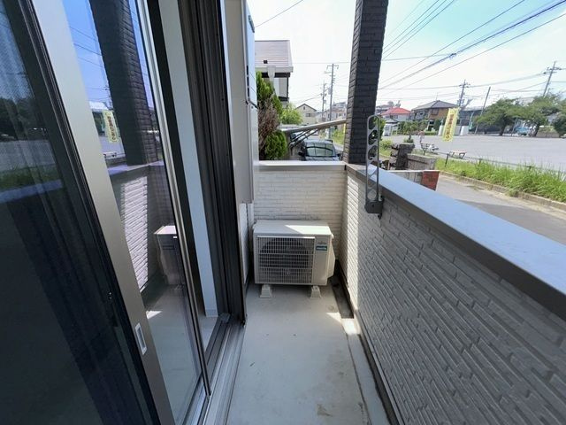 ジーメゾン松戸中和倉のバルコニー