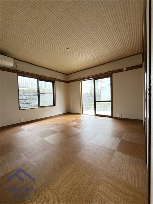 糟屋郡宇美町四王寺坂３丁目　戸建ての和室|１階和室部分は2018年にフロアタイルを貼っております