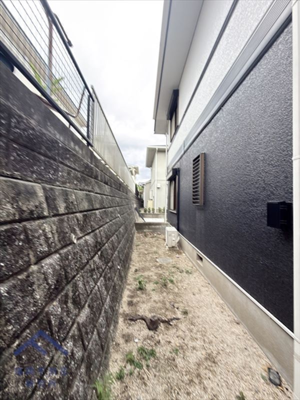 糟屋郡宇美町四王寺坂３丁目　戸建ての前面道路含む現地写真