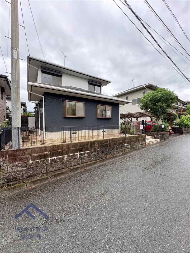 糟屋郡宇美町四王寺坂３丁目　戸建ての前面道路含む現地写真