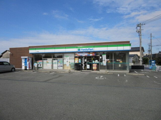 【周辺】 | ブルゴーニュＢ | ファミリーマート八代竹原店まで300m