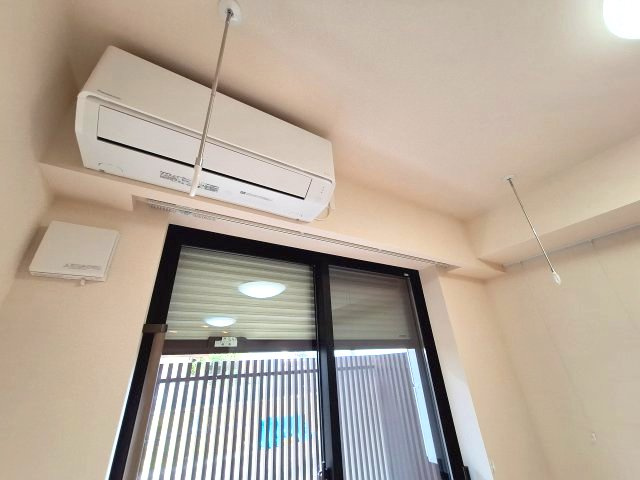（シニア限定）春夏秋冬の設備|防犯シャッター/室内物干しフック