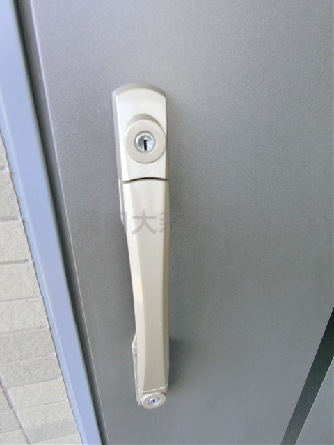池上1DKマンションの玄関