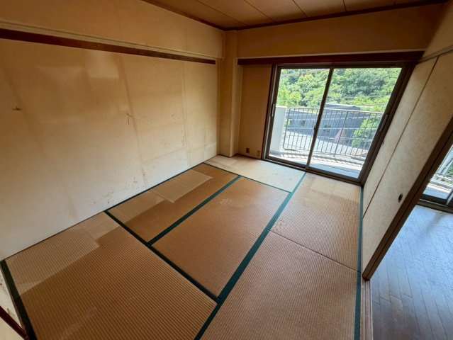 荒神山マンションの和室