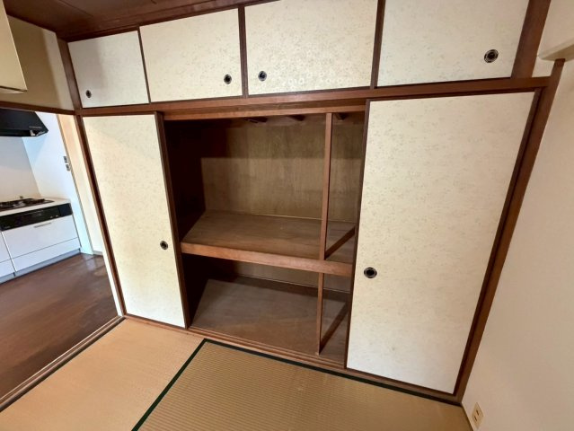 荒神山マンションの収納