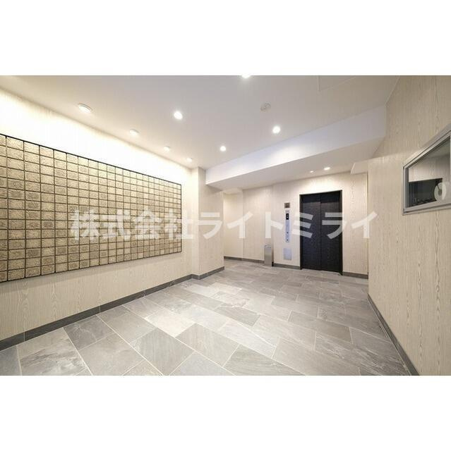 ＣＡＶＡＮＡ新宿夏目坂のロビー| 