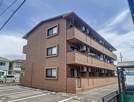 ラルジュ の外観