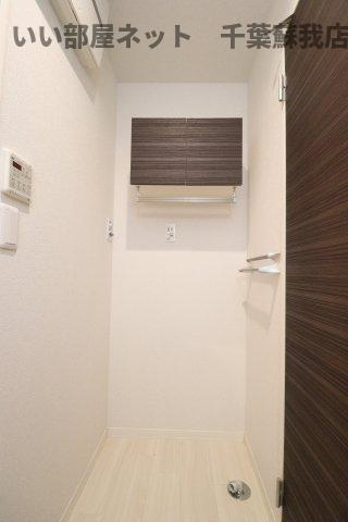 ビクトワールの洗面所|ゆったりとスペースのある洗面所