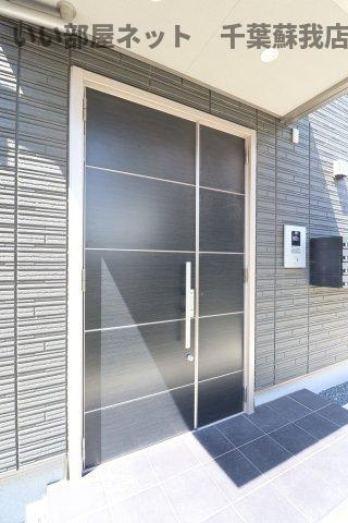 ビクトワールのエントランス|安心オートロック付き♪