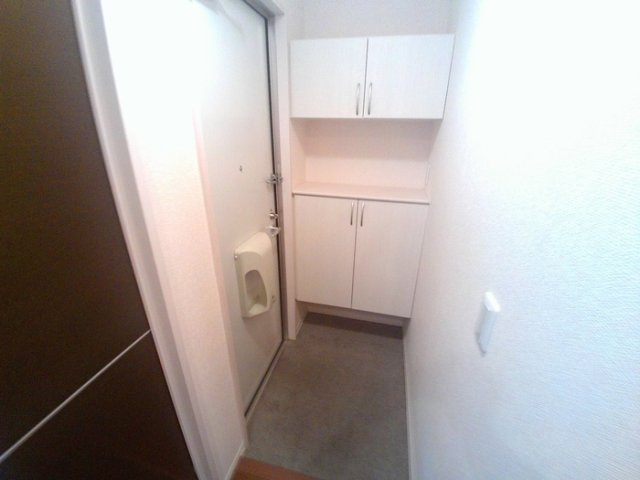 サンパルクの玄関|きれいな玄関です