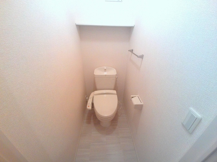 サンパルクのトイレ|落ち着いた色調のトイレです