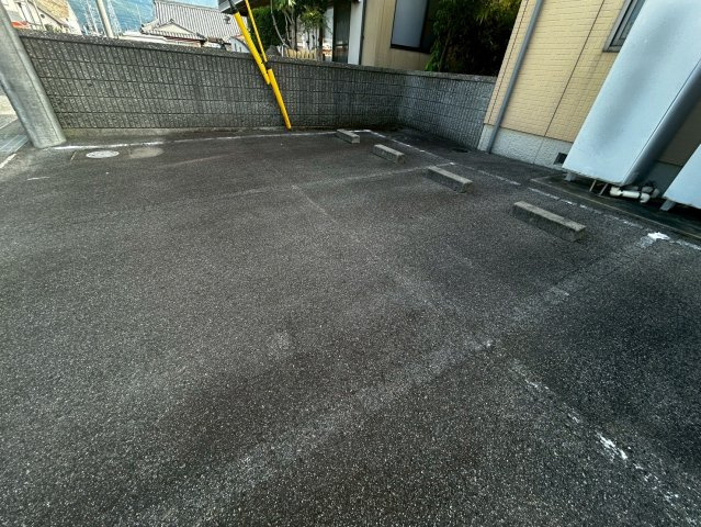 シャーメゾンＩ・Ｔの駐車場