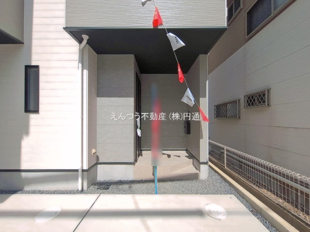 リガーレ西味鋺3期の玄関