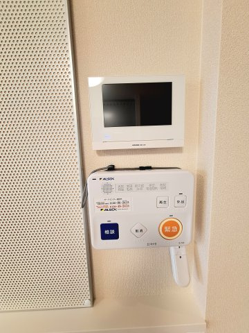 （シニア限定）春夏秋冬のセキュリティ|見守り緊急通報システム付き