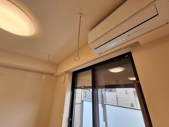 （シニア限定）春夏秋冬の設備|防犯シャッター/室内物干しフック