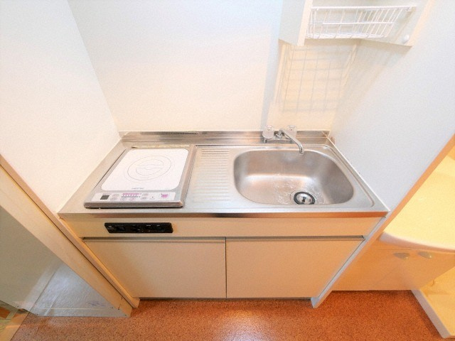 大阪市中央区博労町１丁目の賃貸マンションのキッチン