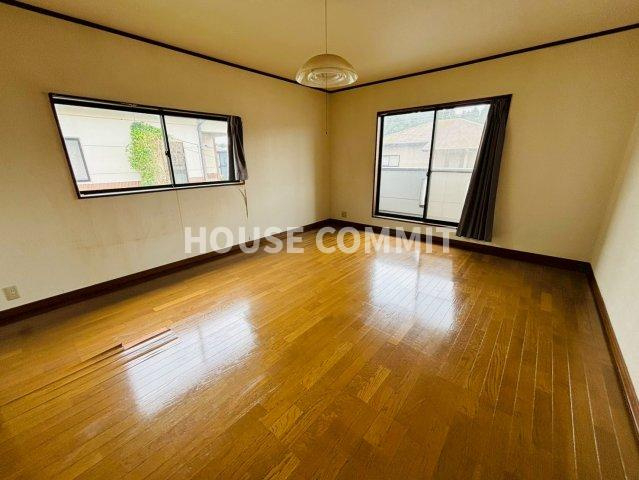 沖　売戸建ての洋室