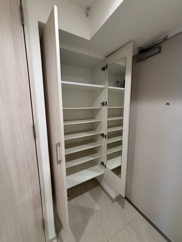 【収納】カーサレグラス福島野田