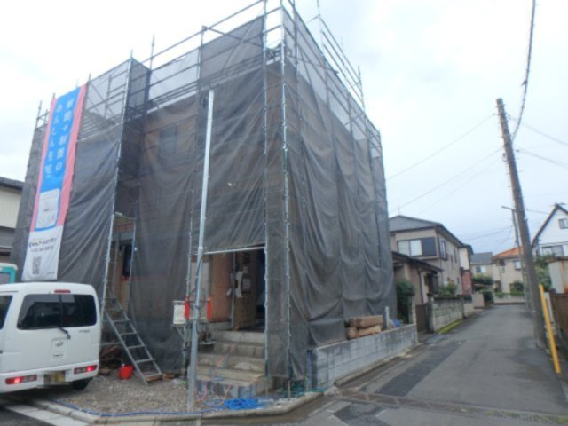 川越市下広谷新築戸建の前面道路含む現地写真