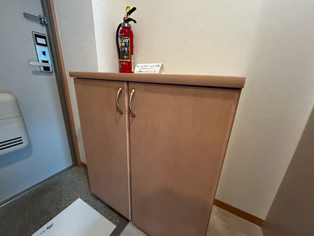 フィネス宮川の玄関