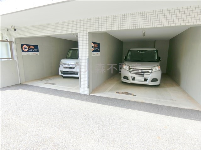 プレール・ドゥーク池上の駐車場|敷地内平置き駐車場にオリックスカーシェア2台