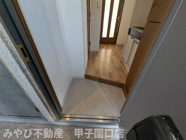 H・アーシュの玄関