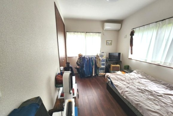 いすみ市深堀　平屋中古戸建の洋室|令和2年12月築 ３LDK平屋建 敷地約117坪洋芝 家庭菜園 ドックランが可能です 海徒歩12分