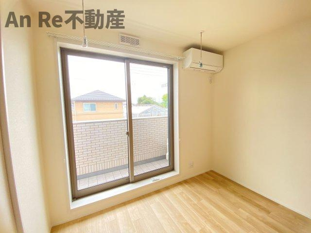 クロシェットの内装|別部屋イメージ写真