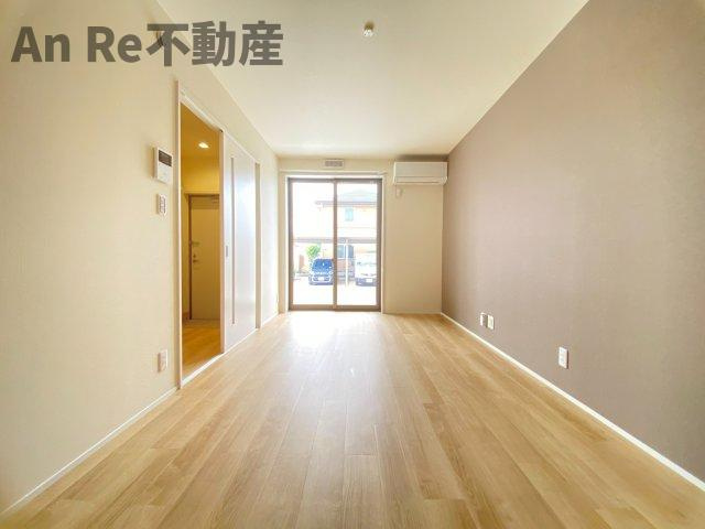 クロシェットの居間・リビング|別部屋イメージ写真