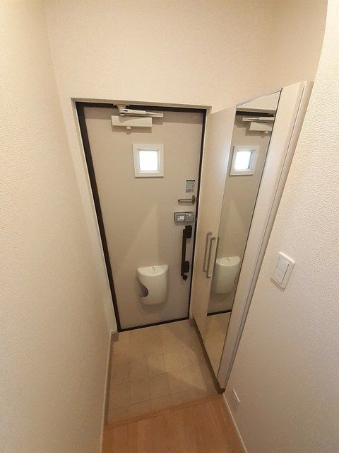 パークハイム敷島Ａの玄関