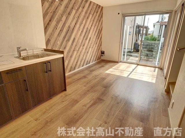北九州市八幡西区木屋瀬東４丁目のアパートの居間・リビング