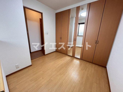 【洋室】 | スカイ・ドリーム | 別部屋写真