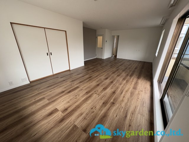 藤沢市大鋸１丁目　中古戸建の居間・リビング