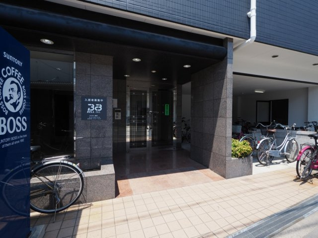 清水728ハイツのエントランス