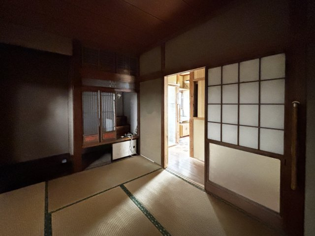 【中古戸建】桐生市東5丁目の和室|■和室｜畳にはリラックス効果があるといわれています。フローリングでは感じることのできない圧倒的な寛ぎやすさを実感してください♪