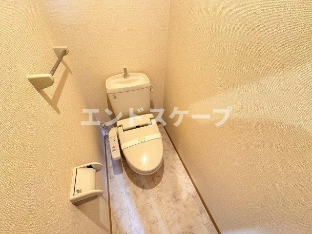 ロイヤルガーデン連取　のトイレ|高崎、前橋、伊勢崎エリアのお部屋探しはエンドスケープまで！お客様の理想お聞かせ下さい♪