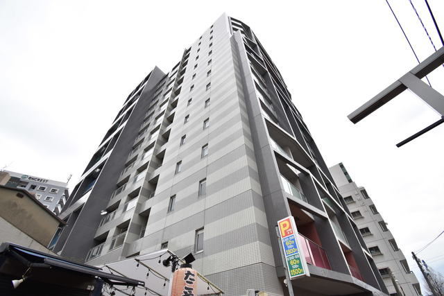 福岡市博多区住吉３丁目の賃貸マンションの外観