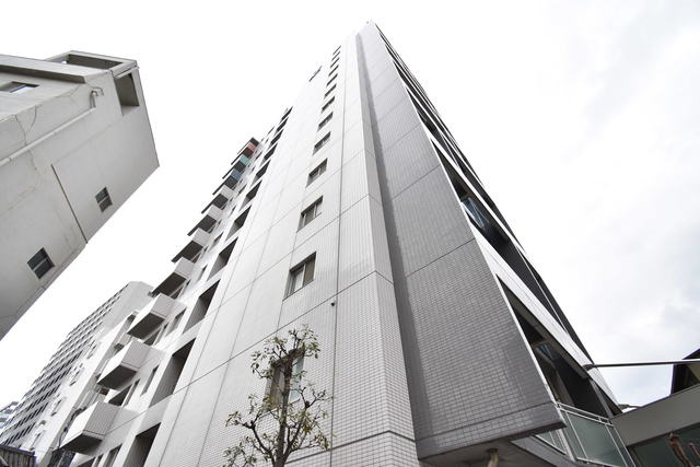 福岡市博多区住吉３丁目の賃貸マンションの外観