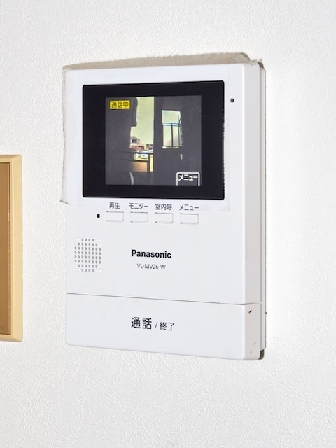 グランベア今井のセキュリティ|カラーモニター付インターホン