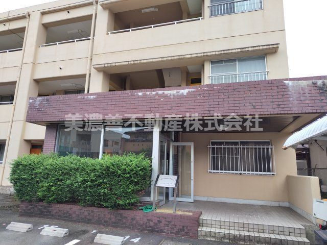 ６７１００　岐阜市上土居４丁目アパートの外観