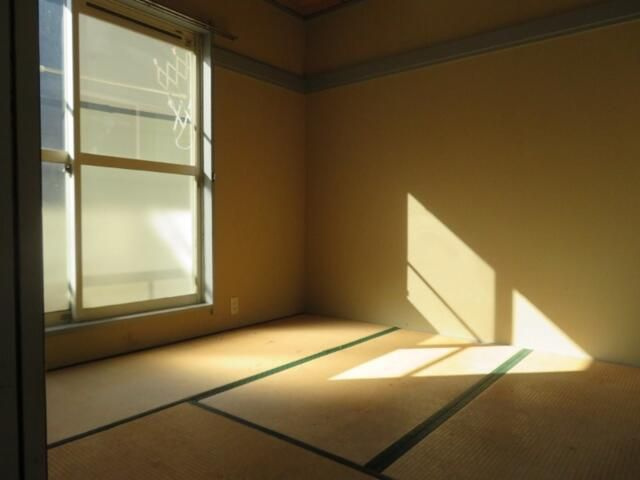 川口市新井町のアパートの寝室