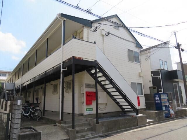 川口市新井町のアパートの外観