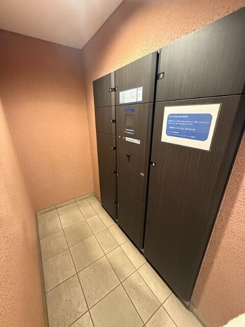 エスティメゾン新中野のその他共用部分|宅配ボックス付きです